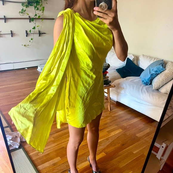 Beautiful Cocktail Dress - Picture 1 of 8